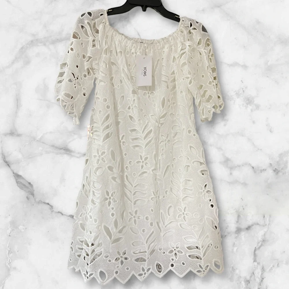 White Off or On Shoulder Cocktail Dress - Picture 2 of 9
